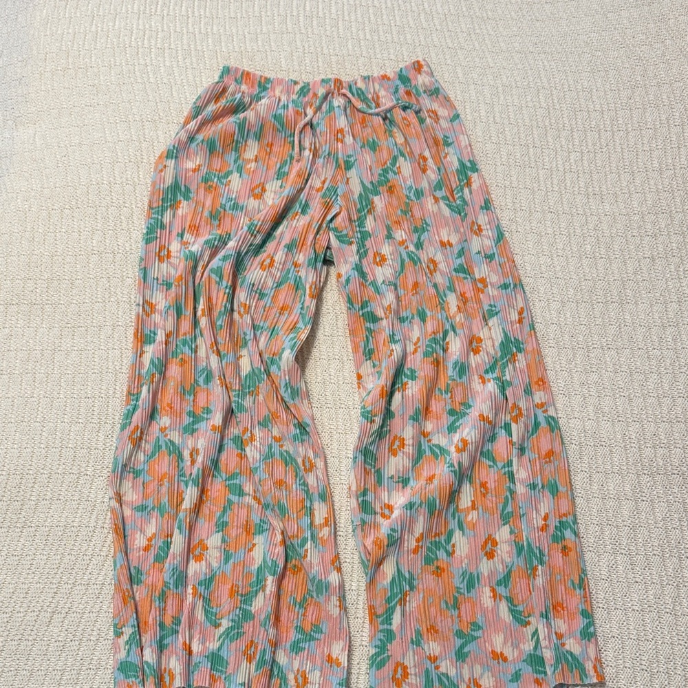 ZARA kids Floral Pleated Pants ( size 9)